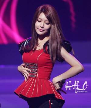 120901 Girls' Generation Sooyoung at LOOK Concert & Fansign