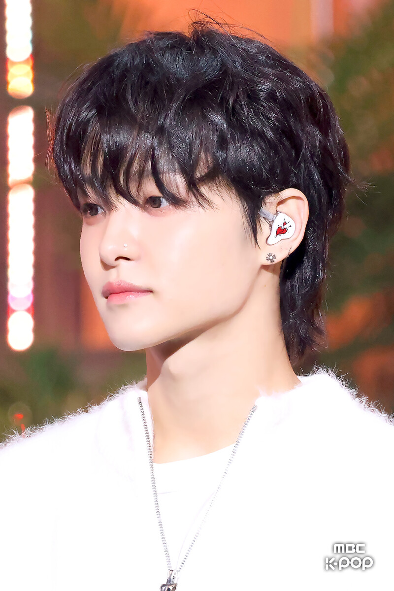 241215 TREASURE Jihoon - 'LAST NIGHT' at Music Core documents 1