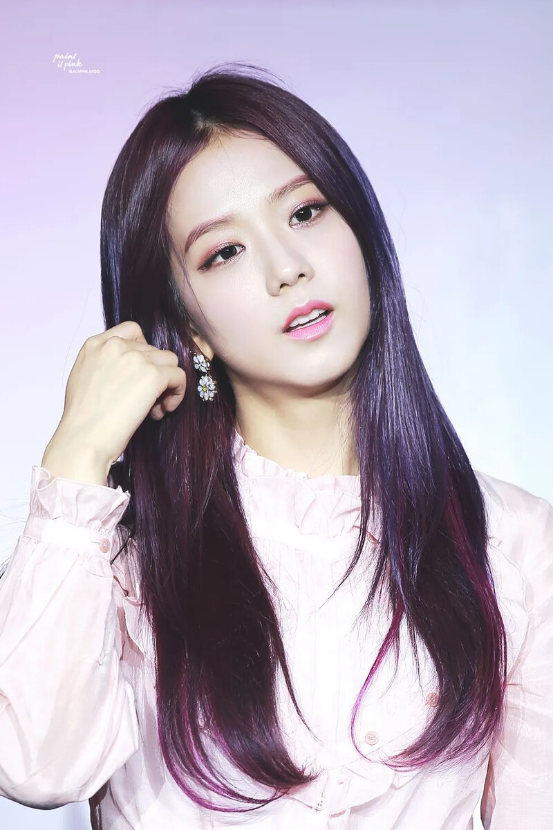 Jisoo23.jpg