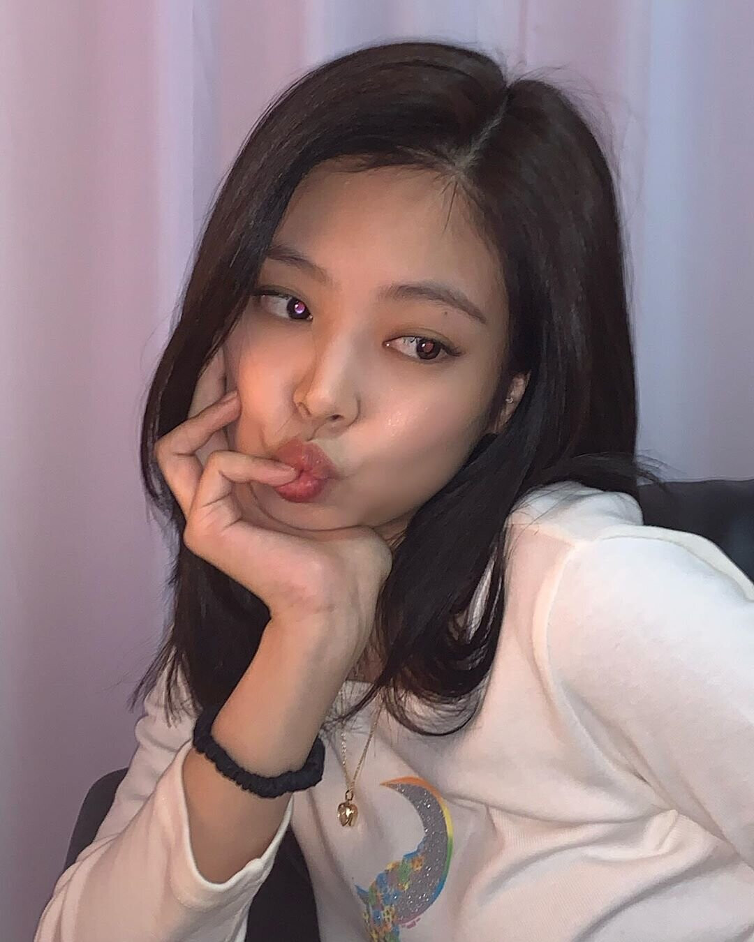 200115 JENNIE Instagram Update | kpopping