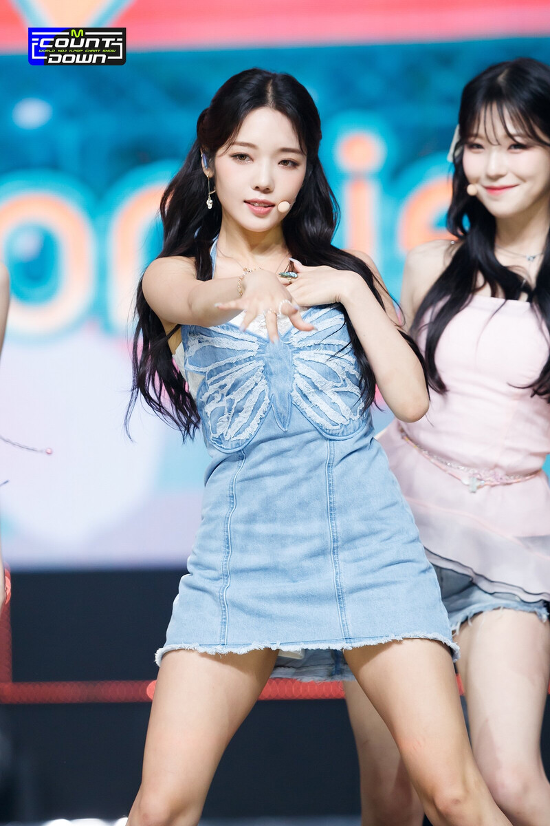 220707 fromis_9 'Stay This Way' at M Countdown documents 15