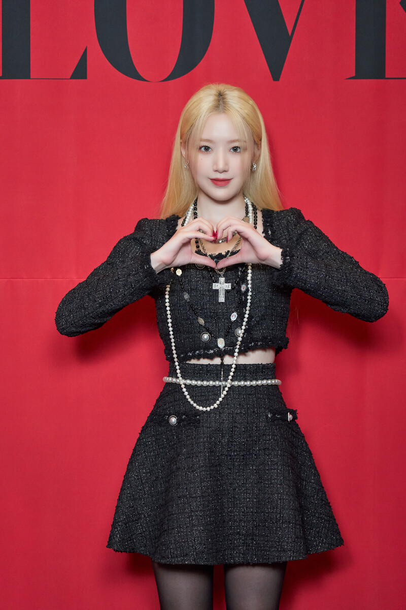 221017 (G)I-DLE Shuhua - 'X-LOVE-SHOW' documents 5