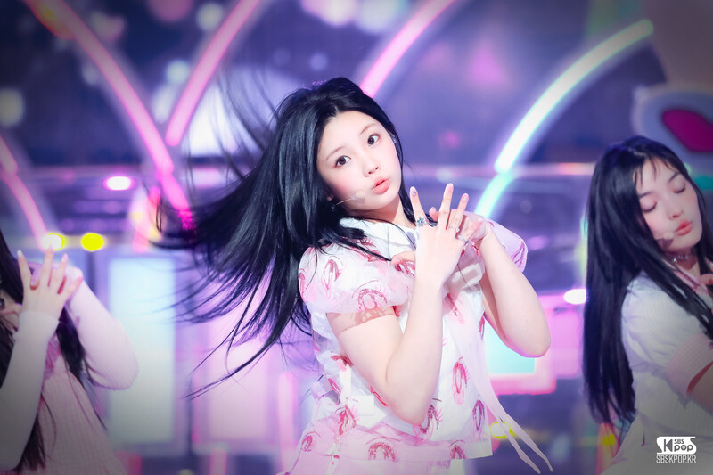 240331 ILLIT Wonhee - ‘Magnetic’ at Inkigayo documents 1