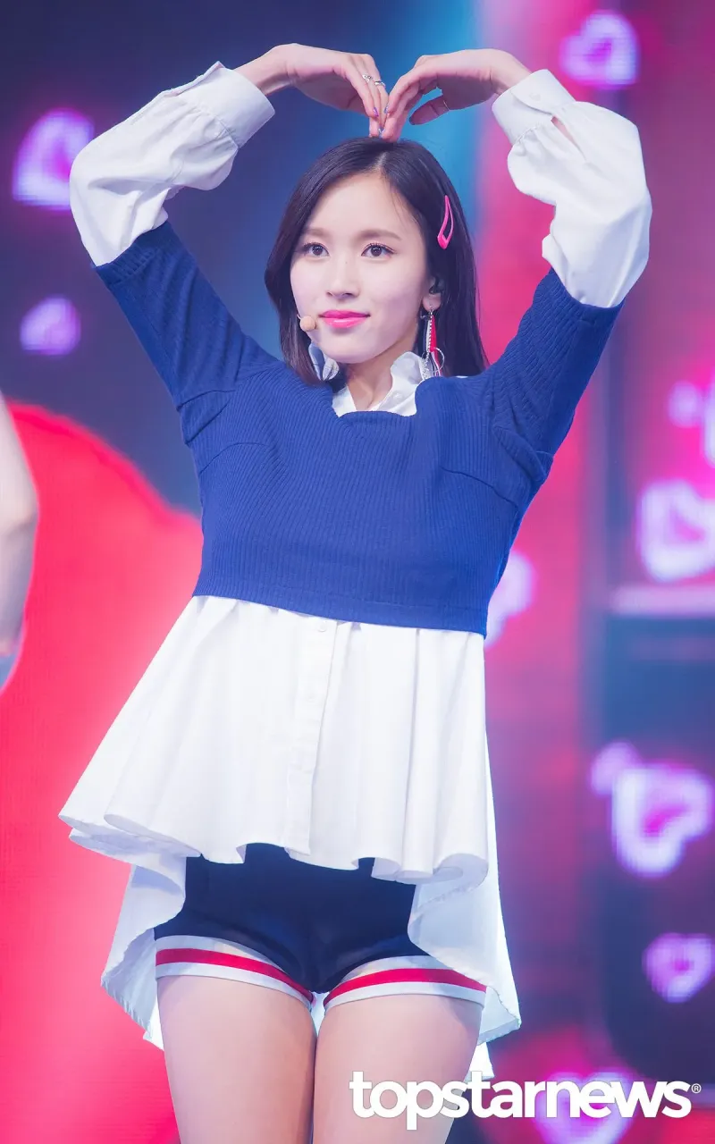 Mina674.jpg