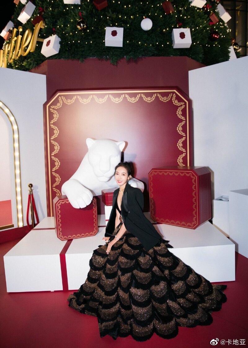 Victoria for Cartier Christmas Light-Up Event documents 5