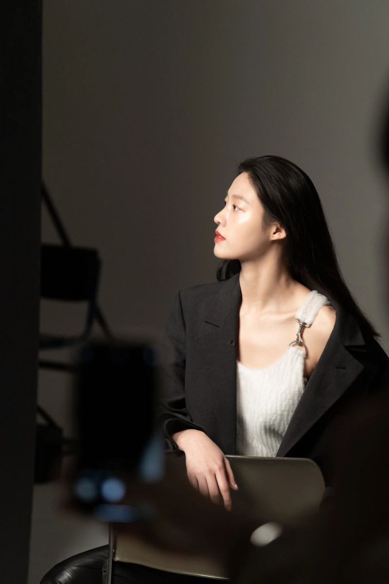 210302 FNC Naver Post - Seolhyun Vogue Photoshoot Behind documents 4