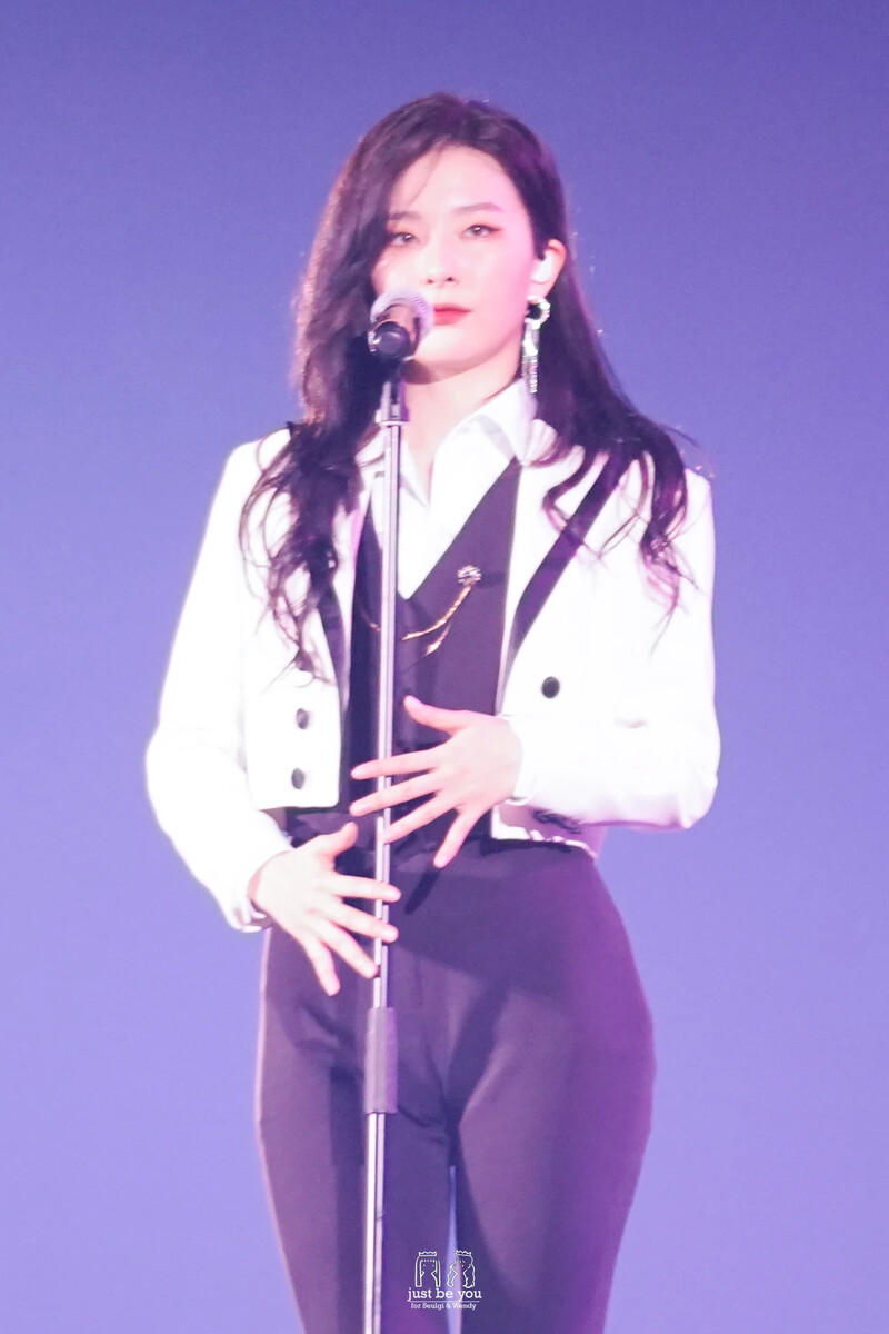 191123-24 La Rouge Day 1 & 2 - Red Velvet Seulgi documents 19