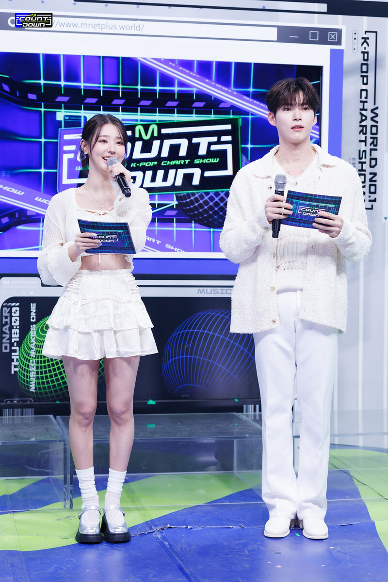 231116 MC Miyeon and Hanbin at M Countdown documents 4