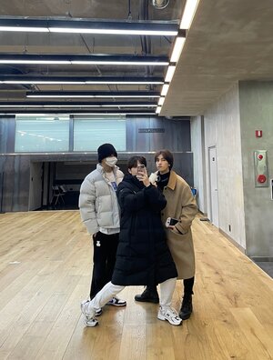 220122 BAE173 Twitter Update - Youngseo, J-Min and Hangyul