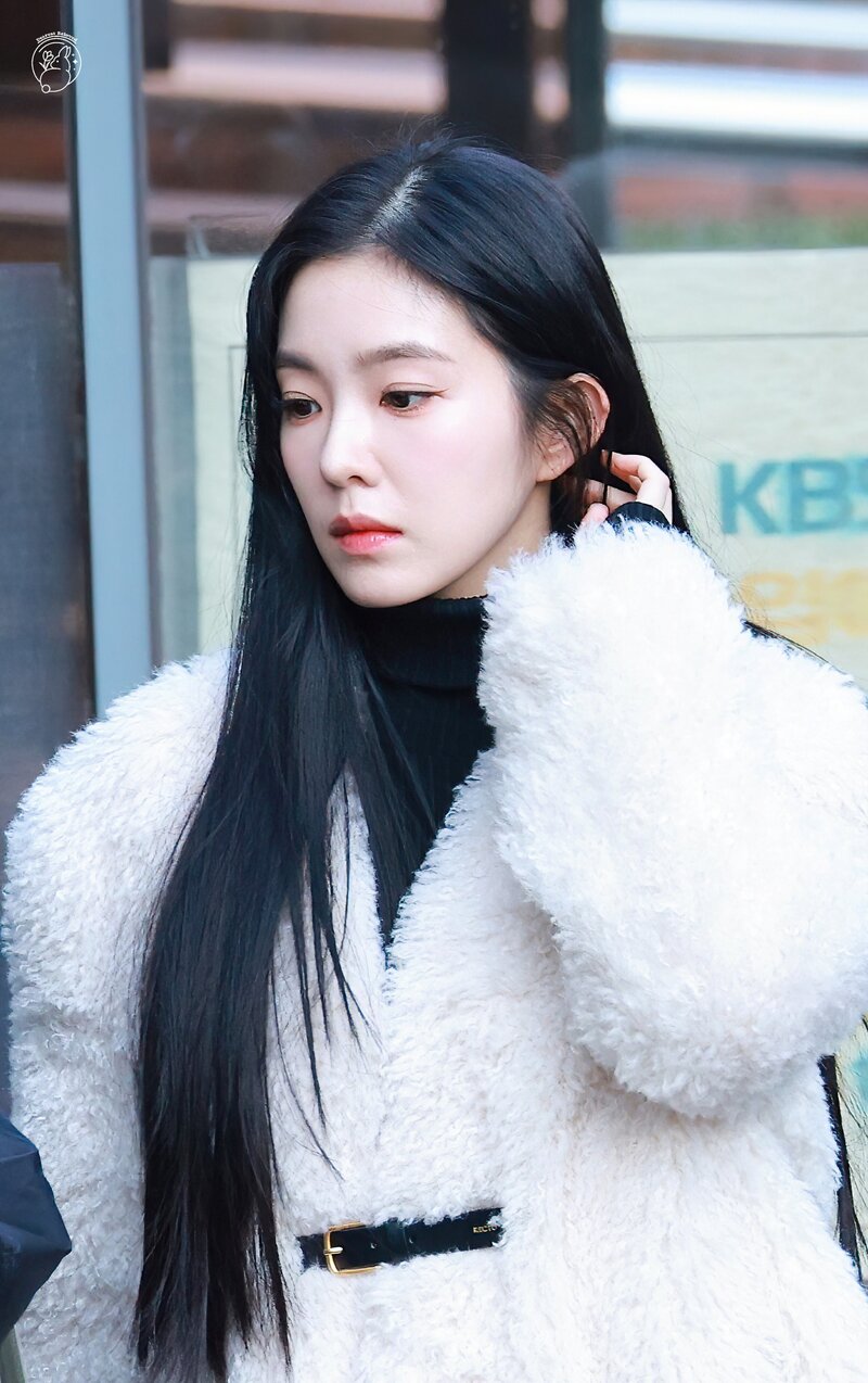 231117 Red Velvet Irene - Music Bank Commute documents 4