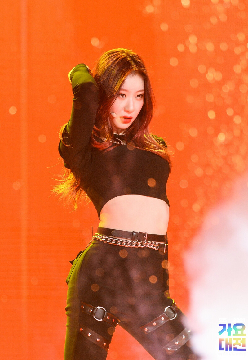 211225 ITZY at SBS Gayo Daejeon documents 23