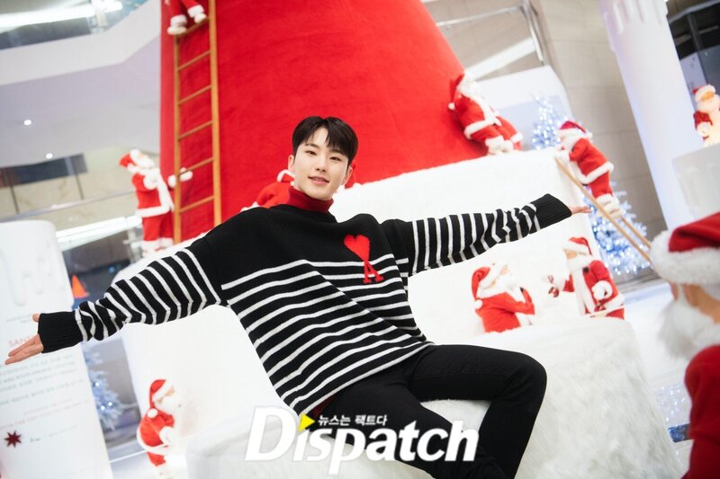 211225 Seventeen Hoshi - Christmas Photoshoot by Dispatch documents 12