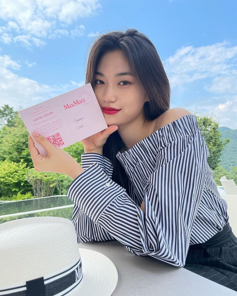 210701 Doyeon Instagram Update (Weki Meki) documents 5