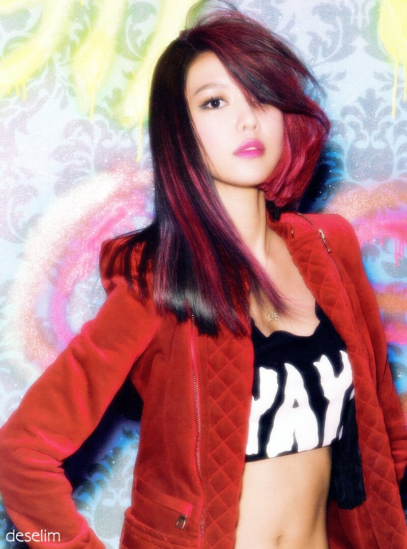 [SCAN] Girls' Generation - 'I Got A Boy' Sooyoung version documents 16