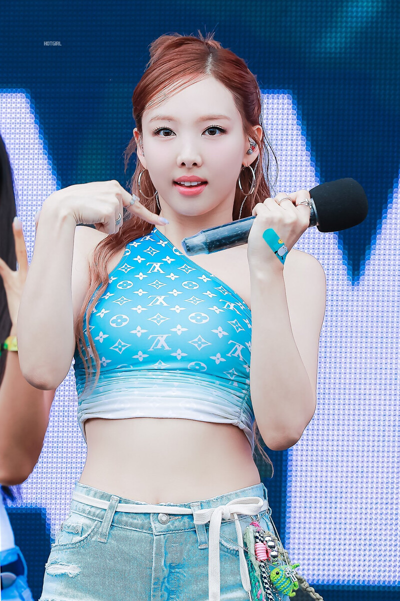 240707 TWICE Nayeon - Waterbomb in Seoul Day 3 documents 3