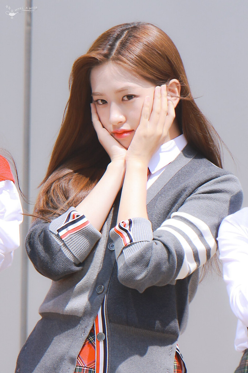 220818 IVE Yujin - 'Knowing Bros' Commute documents 9