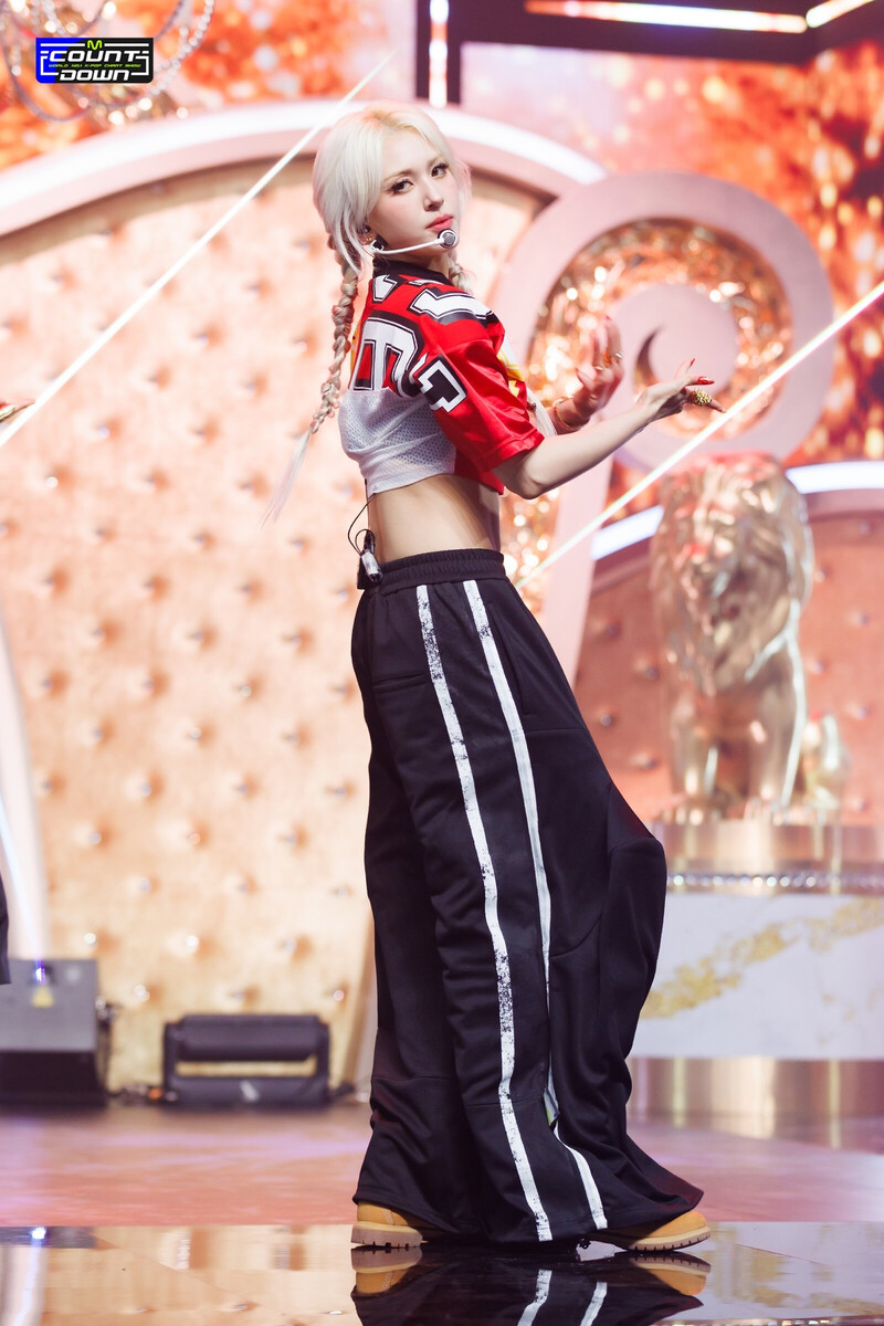 230831 JEON SOMI - 'Gold Gold Gold' at M COUNTDOWN documents 5