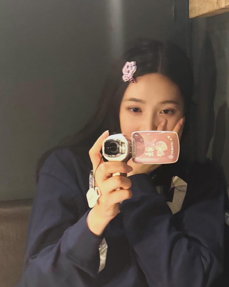 240217 Red Velvet Joy Instagram Update documents 2