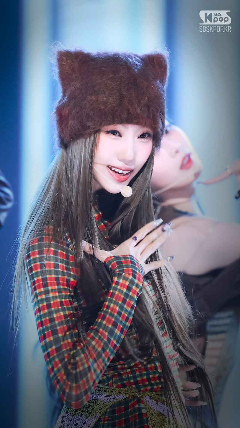 241201 izna Jungeun - 'IZNA' + 'Time Bomb' at Inkigayo documents 1