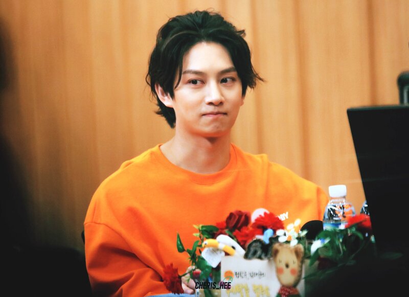 171109 Super Junior Heechul at SBS Cultwo Show documents 1