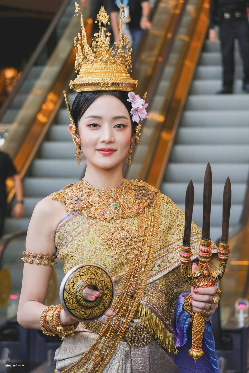 240414 (G)I-DLE Minnie - Songkran Celebration in Thailand documents 5
