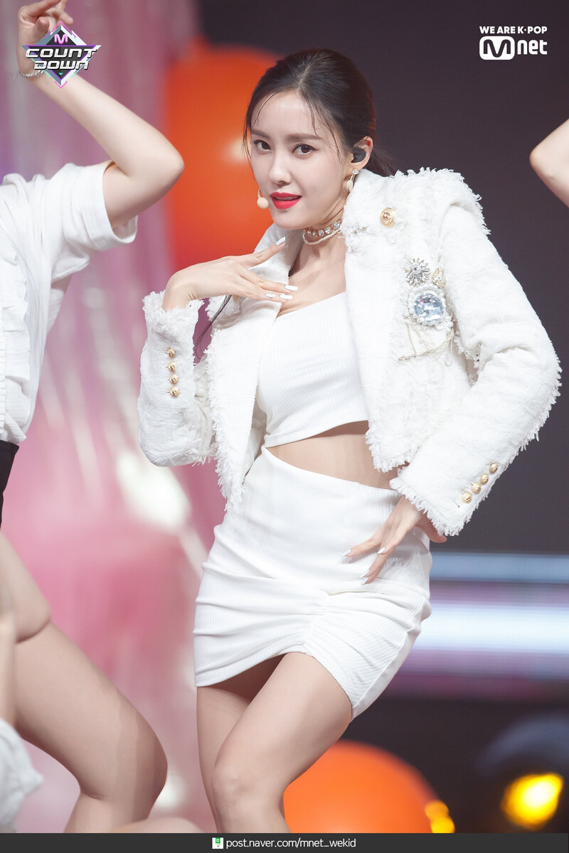 190221 Hyomin 'Allure' at M Countdown documents 2