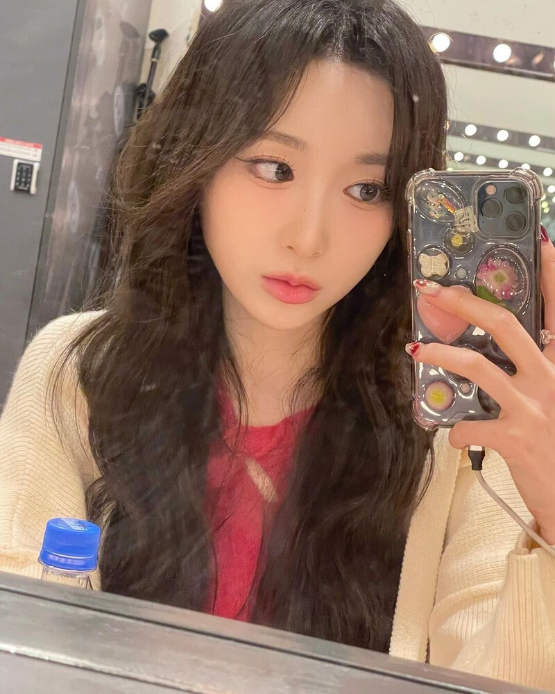 240319 - X:IN Instagram Update: HANNAH documents 6