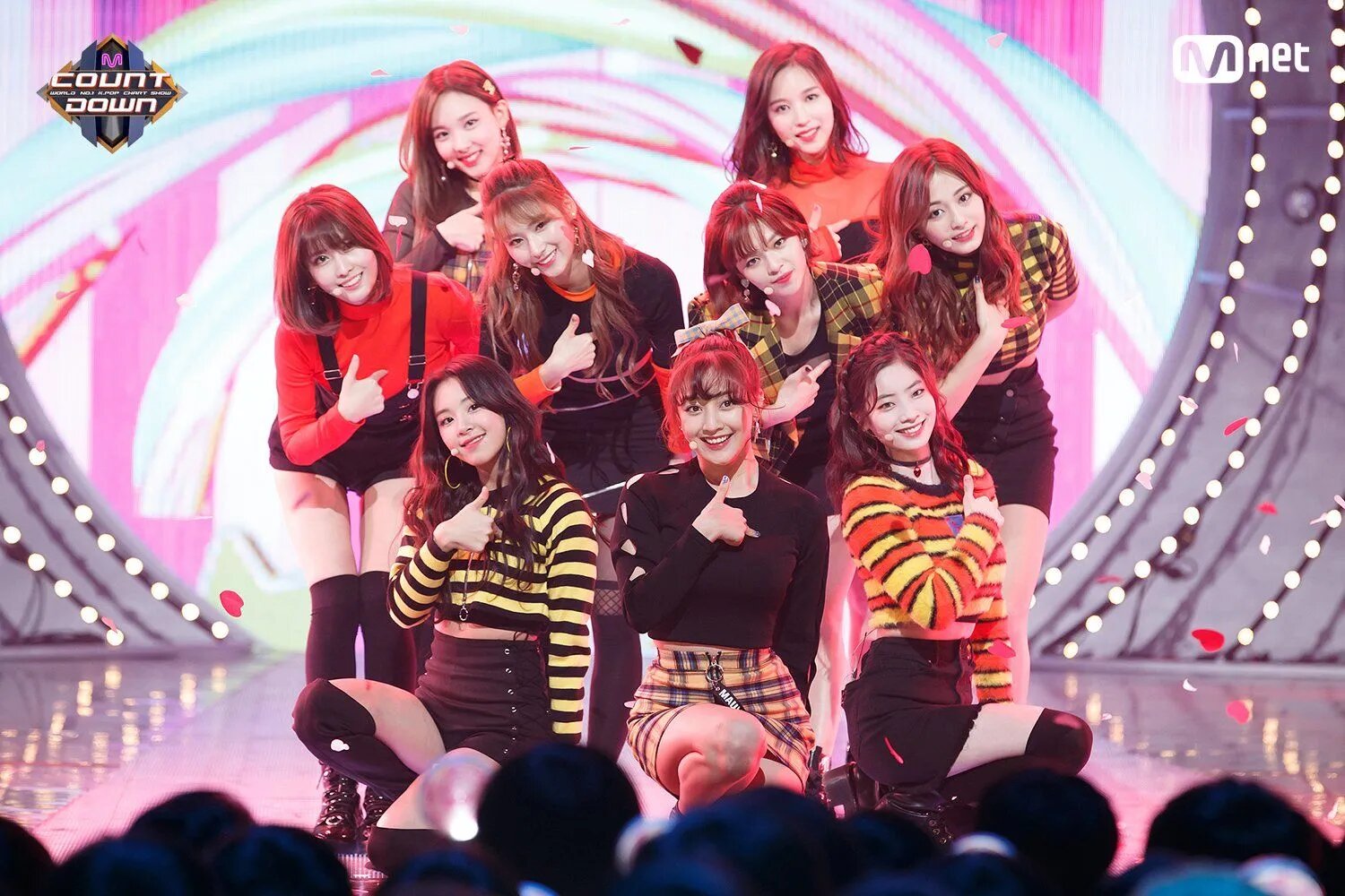 171109 TWICE - 'Likey' at M Countdown | kpopping