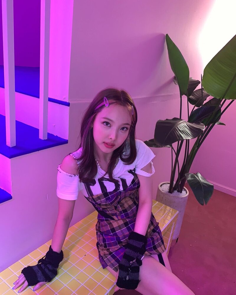 210903 TWICE Instagram Update - Nayeon documents 7