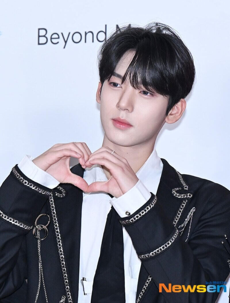 230810 ZeroBaseOne Yu Jin at 2023 K Global Heart Dream Awards 