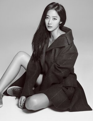 Jeon Hye-bin Esquire Magazine Korea November 2013 Photoshoot