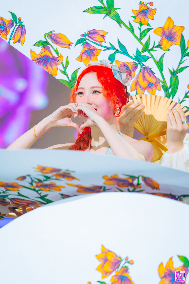 220710 SUNMI - Heart Burn at Inkigayo documents 5