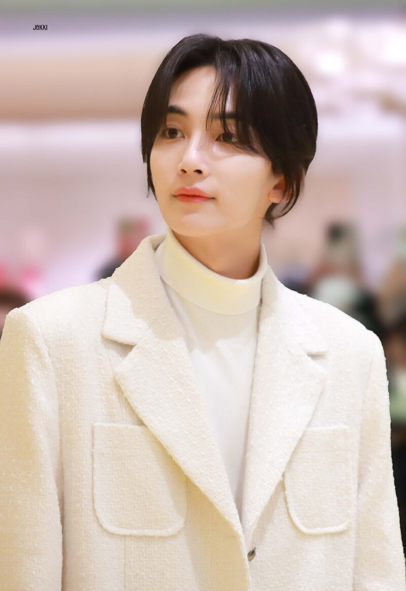 230303 SEVENTEEN Jeonghan at the Acqua Di Parma Perfume Launching Event documents 16