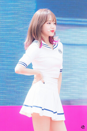 190525 Weki Meki Yoojung at Youth Culture Concert