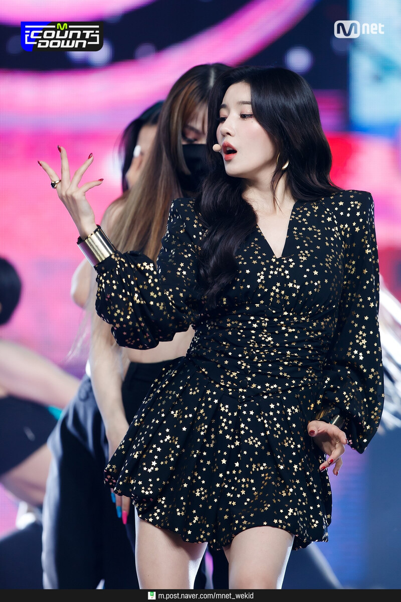 210909 Kwon Eunbi - 'Door' at M Countdown documents 10