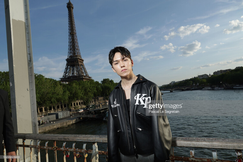 230624 SEVENTEEN VERNON at the Paris Fashion Week for KENZO documents 2