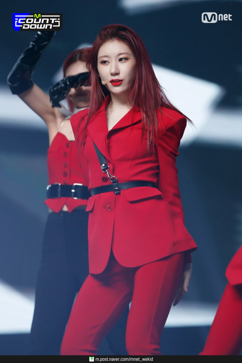 210513 ITZY 'Mafia in the morning' at M Countdown documents 11