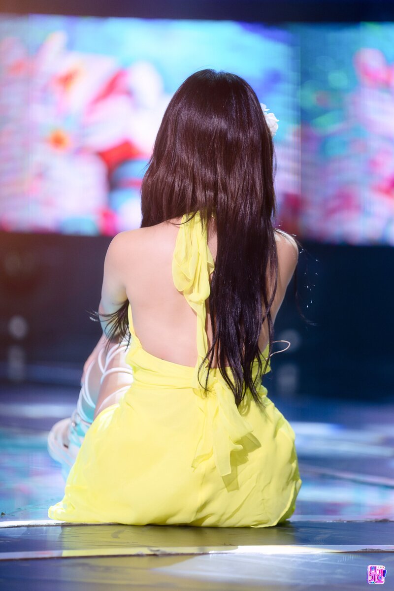 220710 fromis_9 Jisun - 'Stay This Way' at Inkigayo documents 8