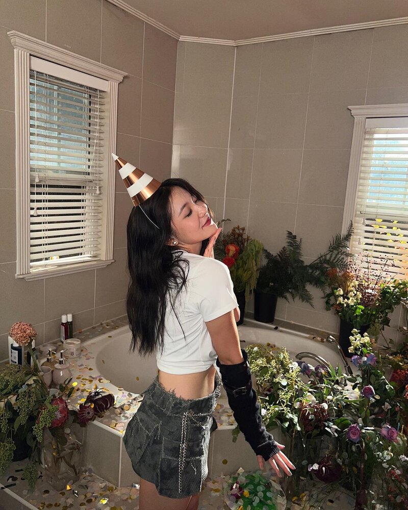 221211 Red Velvet Yeri Instagram Update documents 10