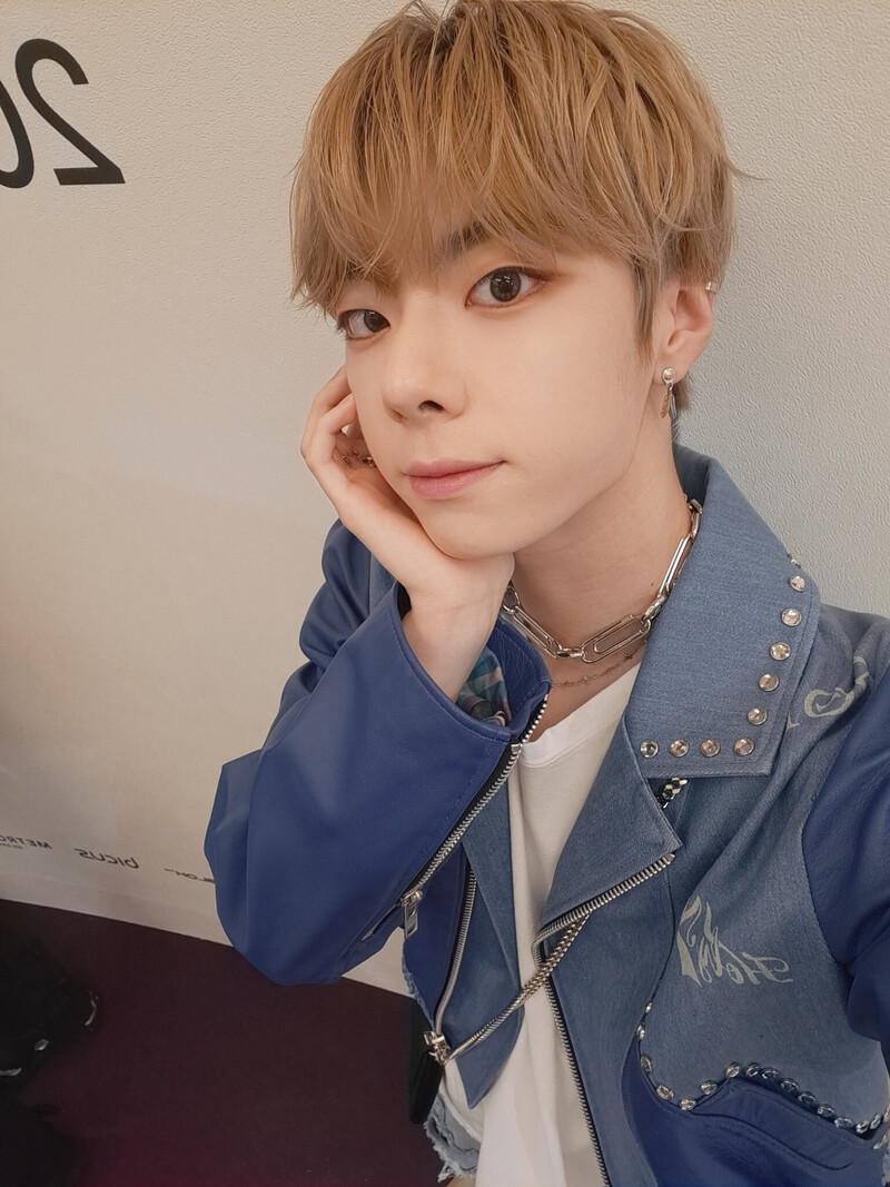 230319 NINE.i Twitter Update - Jiho documents 2