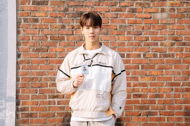 220427 Starship Naver Update - Shownu at 'Seoul Ghost Story' Behind the Scenes documents 21