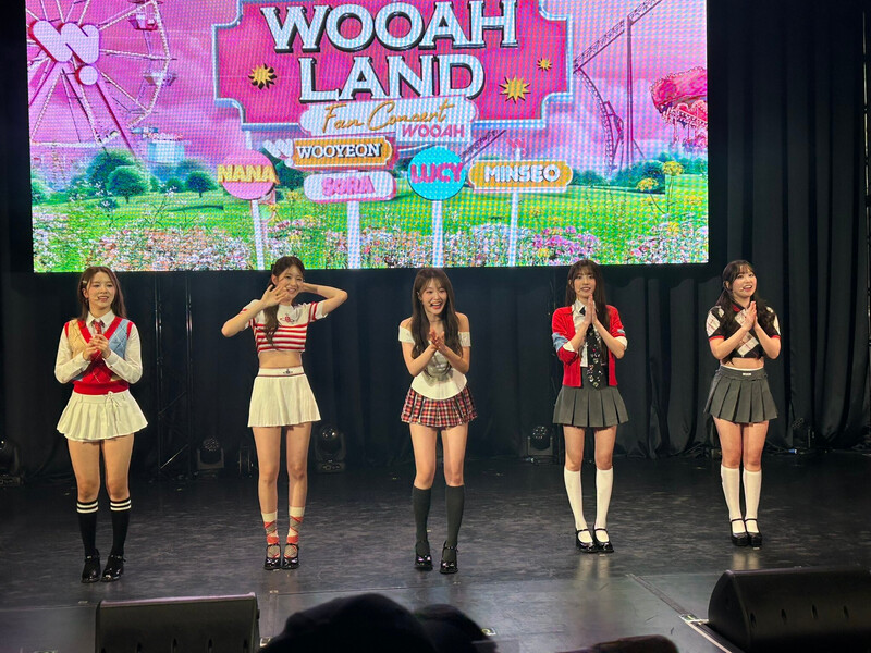 241110 WOOAH - at "2024 WOOAH Japan 2nd Concert 'WOOAH-LAND AGAIN' in Osaka, Japan" documents 1