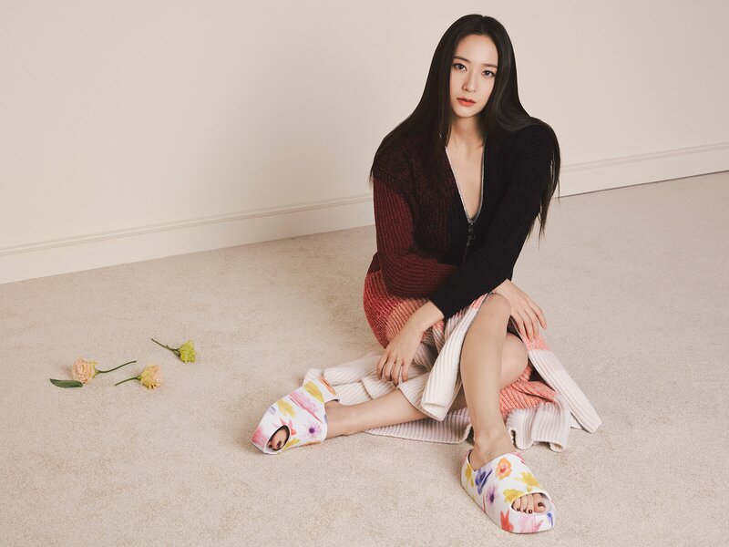 KRYSTAL JUNG for CHARLES & KEITH Spring 2022 Collection documents 12