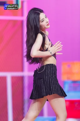 220721 ITZY Lia - 'SNEAKERS' at M Countdown