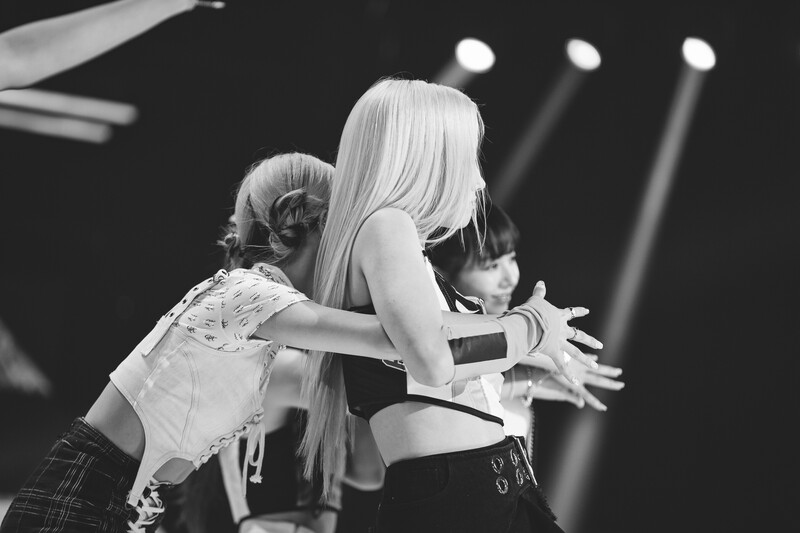 220703 Kep1er Bahiyyih 'Up!' at Inkigayo documents 24