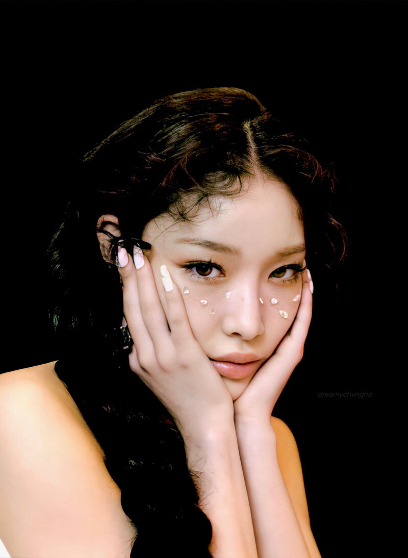 Chungha - "Killing Me" Album (Scans) documents 16