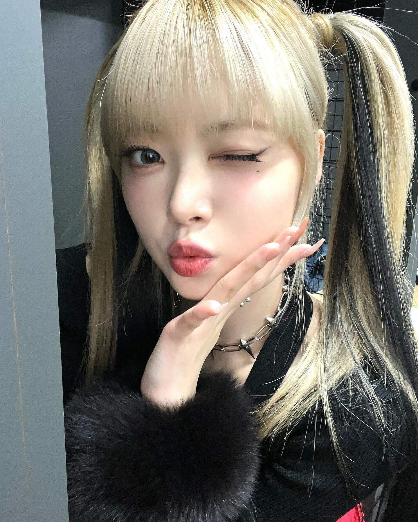 231223 - EUNCHAE Instagram Update | kpopping