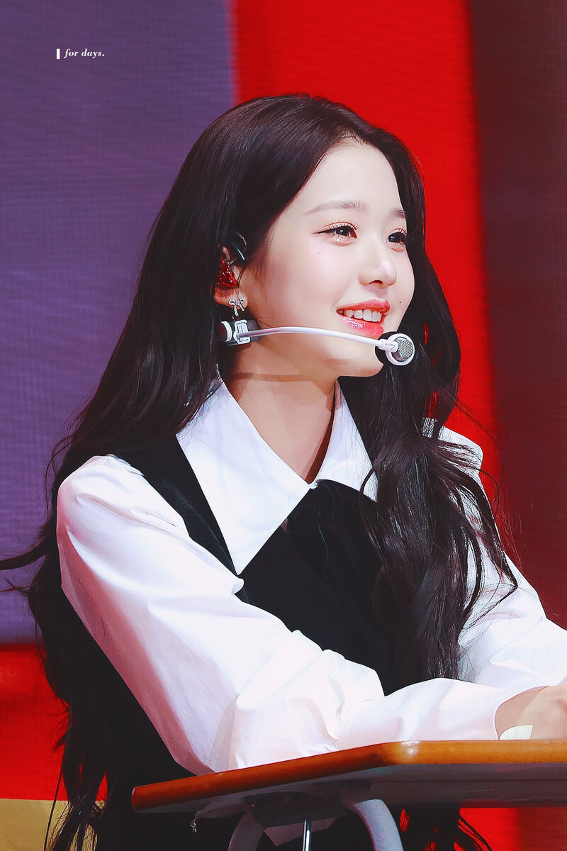 230211 IVE Wonyoung - 'The Prom Queens' Day 1 documents 20