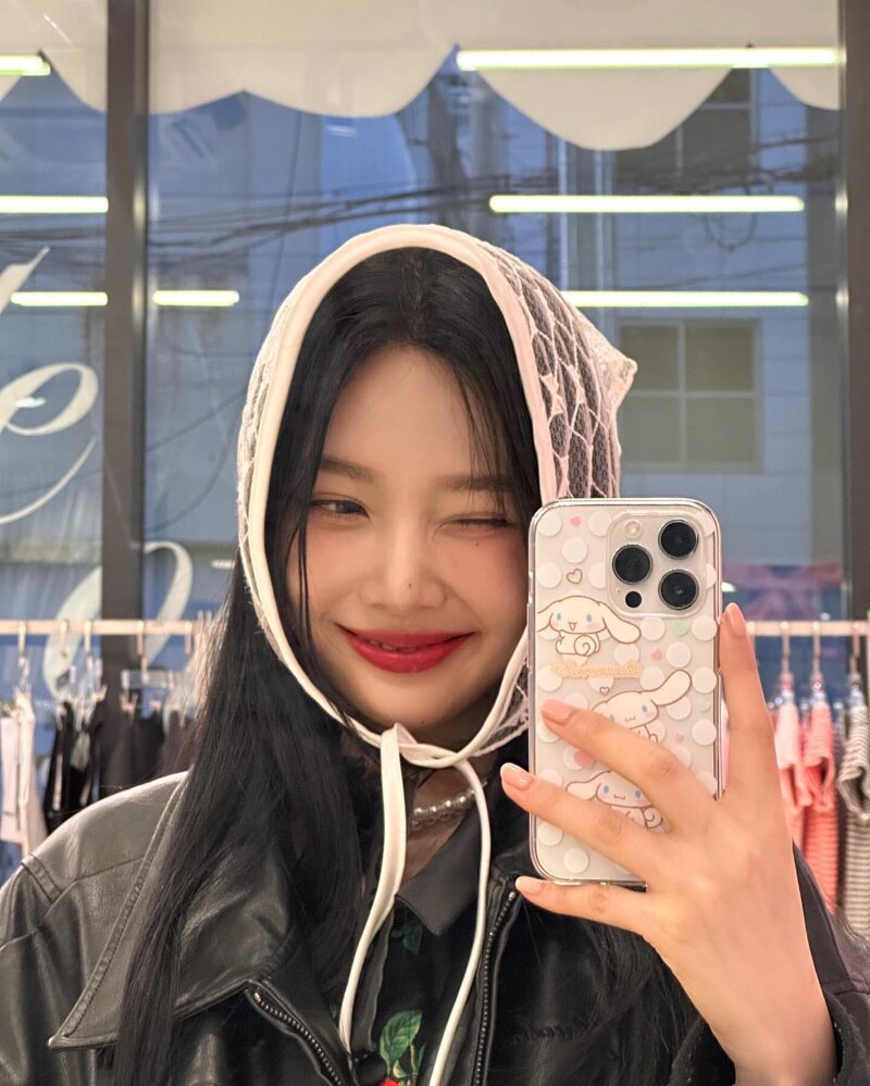 240309 Red Velvet Joy Instagram Update documents 26