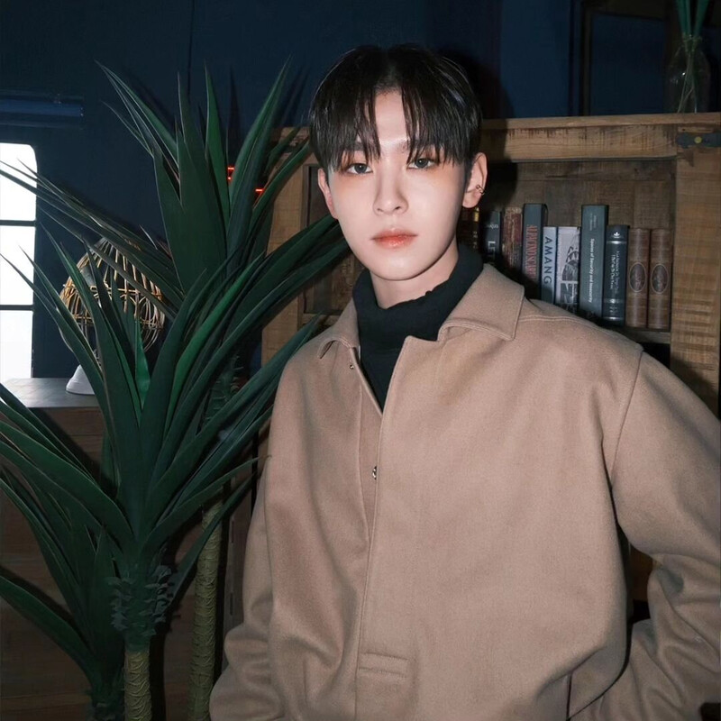 231201 - Rollingstone Korea Instagram with Hyunsik documents 3